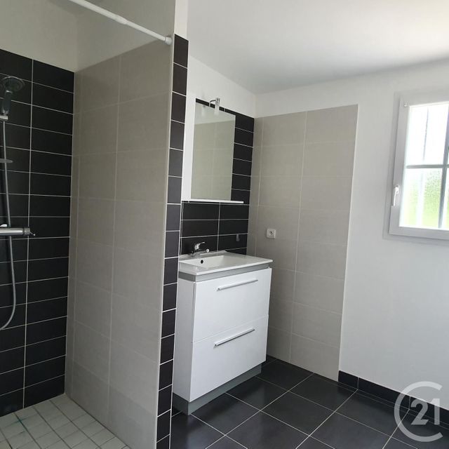 maison à vendre - 4 pièces - 77.05 m2 - CHALLANS - 85 - PAYS-DE-LOIRE - Century 21 L'Océane maison à vendre - 4 pièces - 77.05 m2 - CHALLANS - 85 - PAYS-DE-LOIRE - Century 21 L'Océane