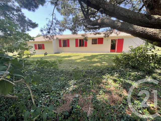 Afficher la photo en grand maison à vendre - 7 pièces - 175.0 m2 - SOULLANS - 85 - PAYS-DE-LOIRE - Century 21 L'Océane