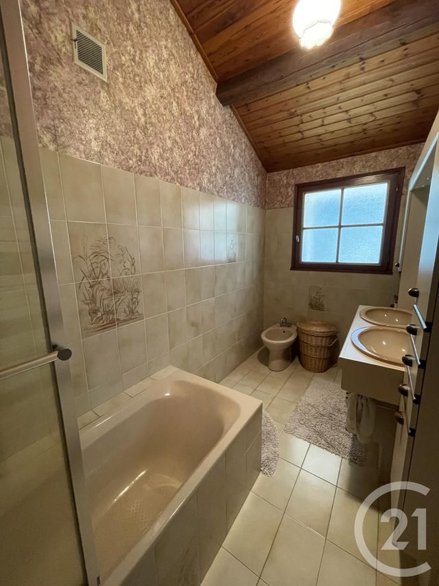 Afficher la photo en grand maison à vendre - 7 pièces - 175.0 m2 - SOULLANS - 85 - PAYS-DE-LOIRE - Century 21 L'Océane