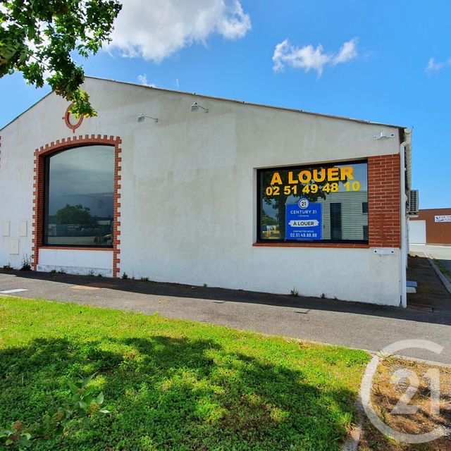 Afficher la photo en grand commerce à louer - 193.0 m2 - CHALLANS - 85 - PAYS-DE-LOIRE - Century 21 L'Océane
