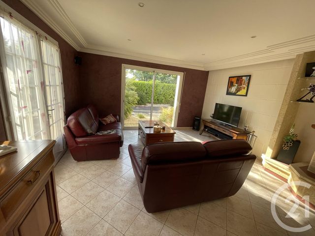 Afficher la photo en grand maison à vendre - 5 pièces - 125.15 m2 - CHALLANS - 85 - PAYS-DE-LOIRE - Century 21 L'Océane
