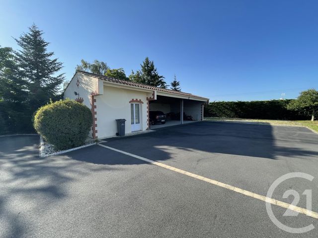 Afficher la photo en grand maison à vendre - 5 pièces - 125.15 m2 - CHALLANS - 85 - PAYS-DE-LOIRE - Century 21 L'Océane