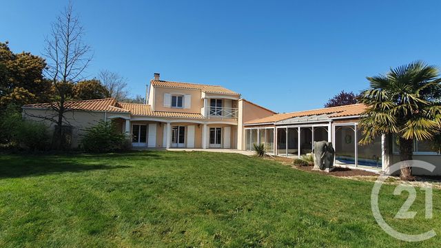 maison à vendre - 6 pièces - 208.59 m2 - CHATEAUNEUF - 85 - PAYS-DE-LOIRE - Century 21 L'Océane