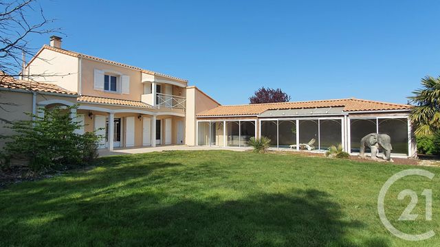 Afficher la photo en grand maison à vendre - 6 pièces - 208.59 m2 - CHATEAUNEUF - 85 - PAYS-DE-LOIRE - Century 21 L'Océane