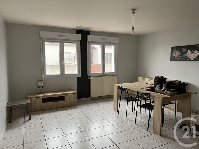 Appartement T1 à vendre - 1 pièce - 42.82 m2 - CHALLANS - 85 - PAYS-DE-LOIRE - Century 21 L'Océane