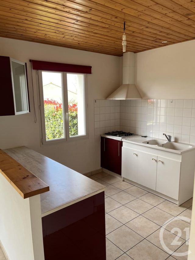 maison à vendre - 4 pièces - 81.71 m2 - CHATEAUNEUF - 85 - PAYS-DE-LOIRE - Century 21 L'Océane