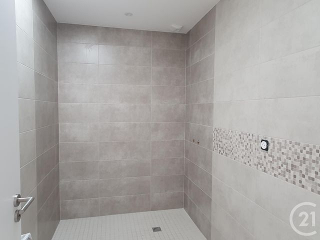 Afficher la photo en grand maison à vendre - 4 pièces - 82.4 m2 - CHALLANS - 85 - PAYS-DE-LOIRE - Century 21 L'Océane