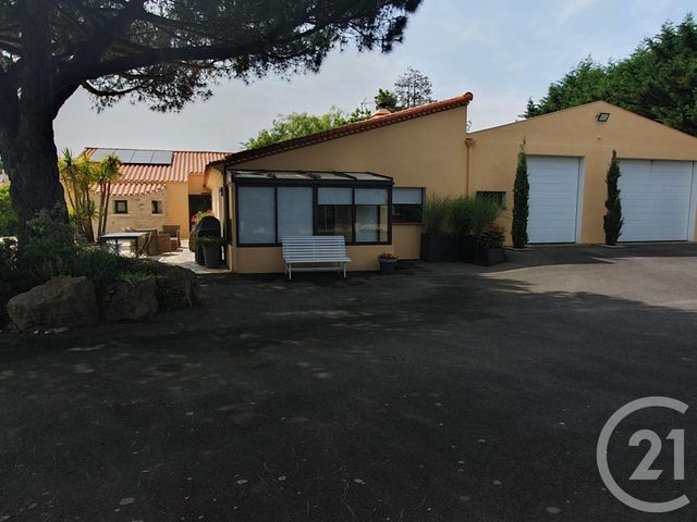 Afficher la photo en grand maison à vendre - 6 pièces - 238.8 m2 - CHALLANS - 85 - PAYS-DE-LOIRE - Century 21 L'Océane