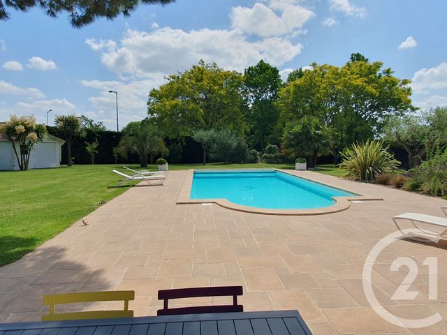 Afficher la photo en grand maison à vendre - 6 pièces - 238.8 m2 - CHALLANS - 85 - PAYS-DE-LOIRE - Century 21 L'Océane