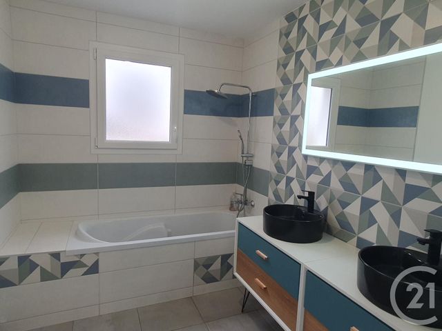 maison à vendre - 4 pièces - 110.0 m2 - CHATEAUNEUF - 85 - PAYS-DE-LOIRE - Century 21 L'Océane