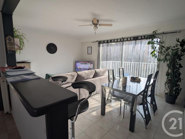 Appartement F3 à vendre - 3 pièces - 66.46 m2 - CHALLANS - 85 - PAYS-DE-LOIRE - Century 21 L'Océane