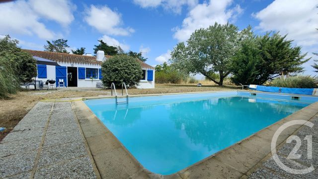 maison à vendre - 7 pièces - 140.0 m2 - BEAUVOIR SUR MER - 85 - PAYS-DE-LOIRE - Century 21 L'Océane