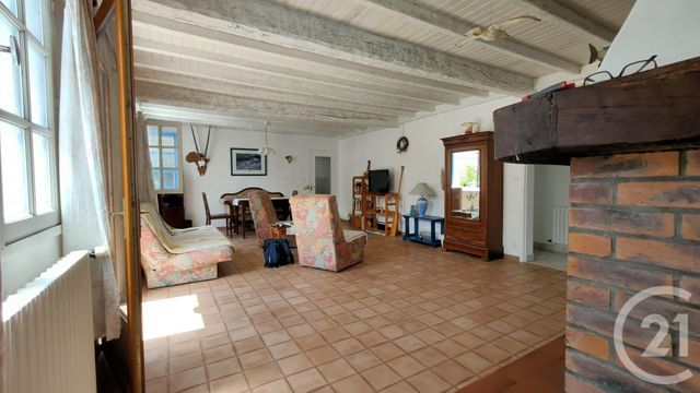 maison à vendre - 7 pièces - 140.0 m2 - BEAUVOIR SUR MER - 85 - PAYS-DE-LOIRE - Century 21 L'Océane