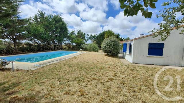 maison à vendre - 7 pièces - 140.0 m2 - BEAUVOIR SUR MER - 85 - PAYS-DE-LOIRE - Century 21 L'Océane