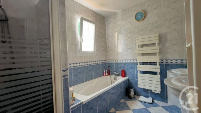 maison à vendre - 5 pièces - 114.09 m2 - CHALLANS - 85 - PAYS-DE-LOIRE - Century 21 L'Océane
