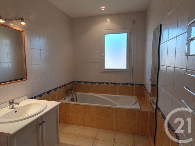 maison à vendre - 4 pièces - 86.0 m2 - CHALLANS - 85 - PAYS-DE-LOIRE - Century 21 L'Océane