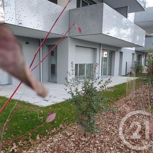 Appartement F4 à louer - 4 pièces - 84.0 m2 - CHALLANS - 85 - PAYS-DE-LOIRE - Century 21 L'Océane