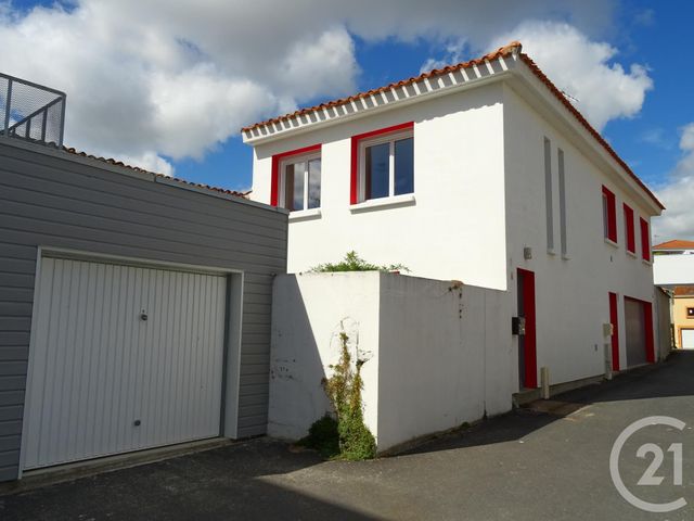 Appartement F2 à louer - 2 pièces - 60.55 m2 - CHALLANS - 85 - PAYS-DE-LOIRE - Century 21 L'Océane