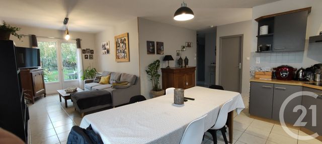 maison à vendre - 4 pièces - 72.6 m2 - ST CHRISTOPHE DU LIGNERON - 85 - PAYS-DE-LOIRE - Century 21 L'Océane