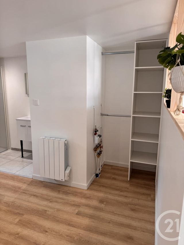 Appartement F1 à louer - 1 pièce - 26.58 m2 - CHALLANS - 85 - PAYS-DE-LOIRE - Century 21 L'Océane