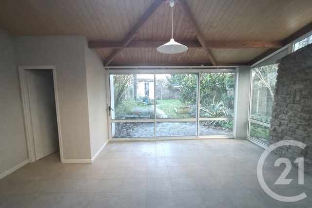 maison à louer - 5 pièces - 160.11 m2 - CHALLANS - 85 - PAYS-DE-LOIRE - Century 21 L'Océane