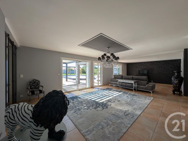 maison à vendre - 6 pièces - 230.0 m2 - BEAUVOIR SUR MER - 85 - PAYS-DE-LOIRE - Century 21 L'Océane