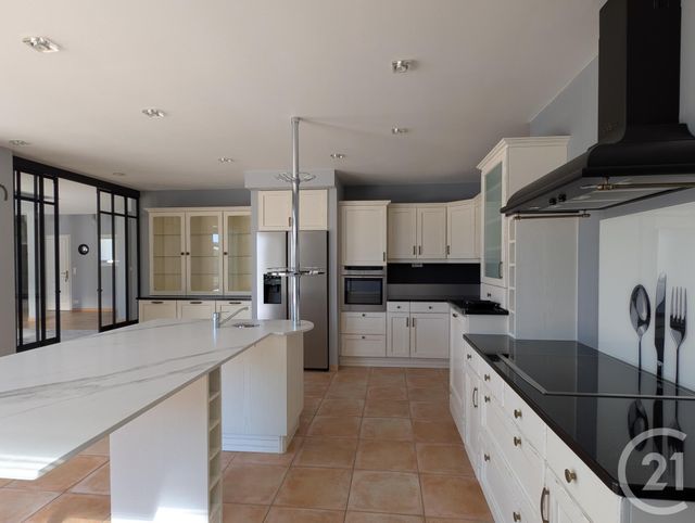 maison à vendre - 6 pièces - 230.0 m2 - BEAUVOIR SUR MER - 85 - PAYS-DE-LOIRE - Century 21 L'Océane