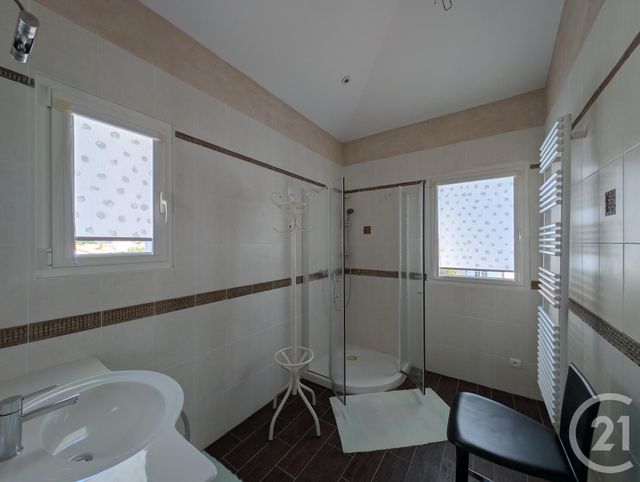 maison à vendre - 6 pièces - 230.0 m2 - BEAUVOIR SUR MER - 85 - PAYS-DE-LOIRE - Century 21 L'Océane