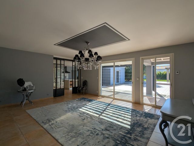 maison à vendre - 6 pièces - 230.0 m2 - BEAUVOIR SUR MER - 85 - PAYS-DE-LOIRE - Century 21 L'Océane