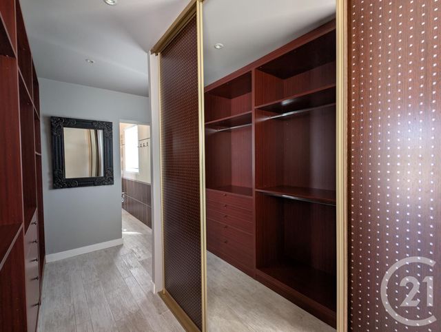 maison à vendre - 6 pièces - 230.0 m2 - BEAUVOIR SUR MER - 85 - PAYS-DE-LOIRE - Century 21 L'Océane