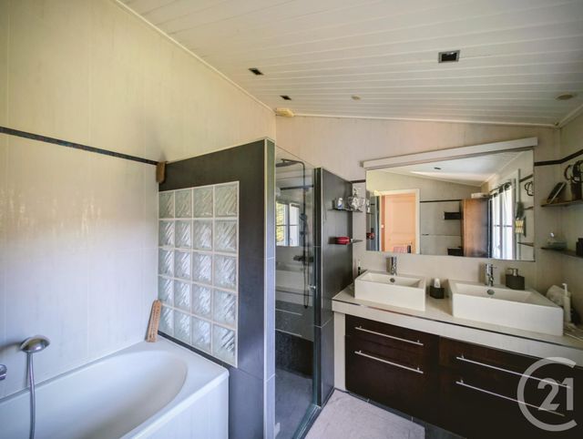 maison à vendre - 6 pièces - 195.0 m2 - SALLERTAINE - 85 - PAYS-DE-LOIRE - Century 21 L'Océane