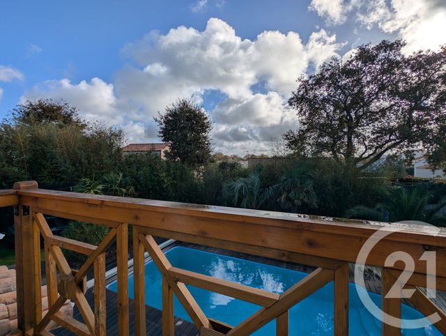 maison à vendre - 8 pièces - 214.8 m2 - CHATEAUNEUF - 85 - PAYS-DE-LOIRE - Century 21 L'Océane