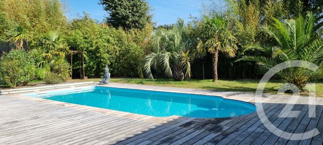 maison à vendre - 8 pièces - 214.8 m2 - CHATEAUNEUF - 85 - PAYS-DE-LOIRE - Century 21 L'Océane