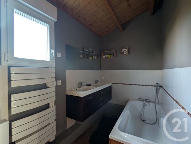 maison à vendre - 8 pièces - 214.8 m2 - CHATEAUNEUF - 85 - PAYS-DE-LOIRE - Century 21 L'Océane