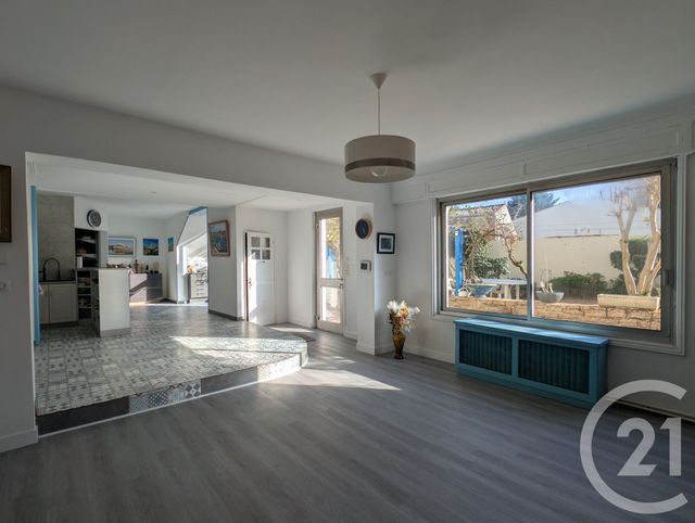 maison à vendre - 10 pièces - 300.0 m2 - BEAUVOIR SUR MER - 85 - PAYS-DE-LOIRE - Century 21 L'Océane