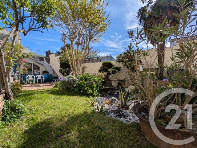 maison à vendre - 10 pièces - 300.0 m2 - BEAUVOIR SUR MER - 85 - PAYS-DE-LOIRE - Century 21 L'Océane