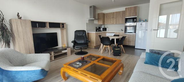 Appartement F3 à vendre - 3 pièces - 62.97 m2 - CHALLANS - 85 - PAYS-DE-LOIRE - Century 21 L'Océane