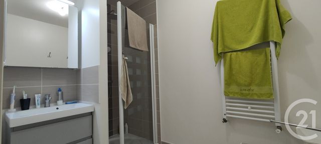 Appartement F3 à vendre - 3 pièces - 62.97 m2 - CHALLANS - 85 - PAYS-DE-LOIRE - Century 21 L'Océane