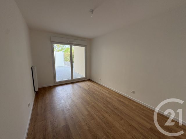 Appartement F3 à louer - 3 pièces - 66.69 m2 - CHALLANS - 85 - PAYS-DE-LOIRE - Century 21 L'Océane
