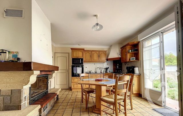 maison à vendre - 5 pièces - 140.0 m2 - BEAUVOIR SUR MER - 85 - PAYS-DE-LOIRE - Century 21 L'Océane