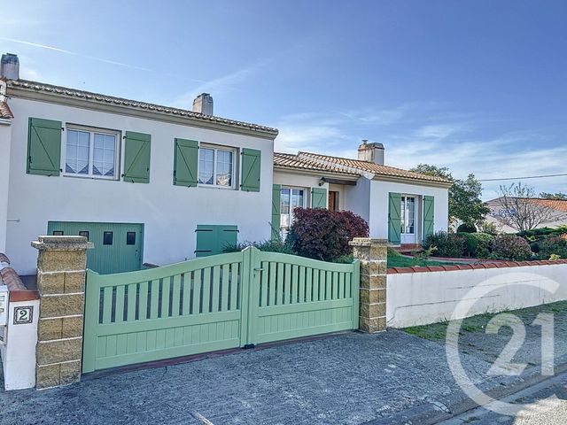 maison à vendre - 5 pièces - 140.0 m2 - BEAUVOIR SUR MER - 85 - PAYS-DE-LOIRE - Century 21 L'Océane