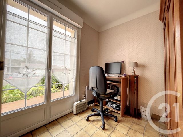 maison à vendre - 5 pièces - 140.0 m2 - BEAUVOIR SUR MER - 85 - PAYS-DE-LOIRE - Century 21 L'Océane