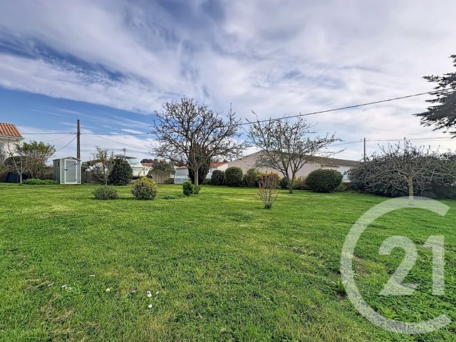 maison à vendre - 5 pièces - 140.0 m2 - BEAUVOIR SUR MER - 85 - PAYS-DE-LOIRE - Century 21 L'Océane