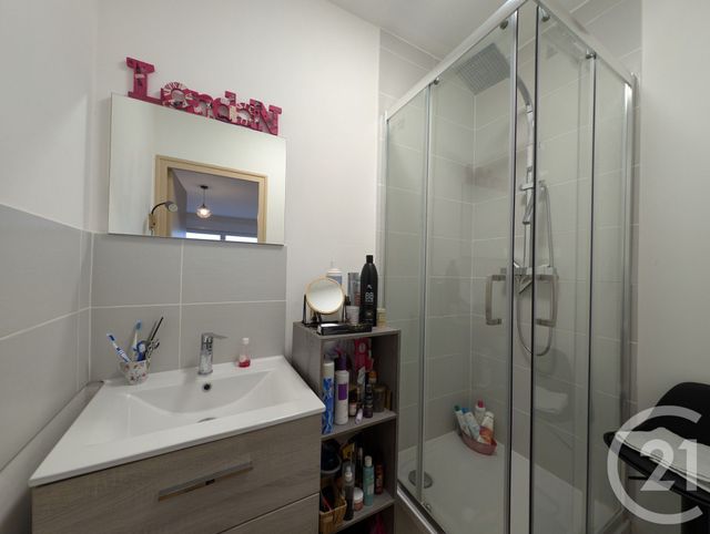 Appartement F4 à vendre - 4 pièces - 114.0 m2 - CHALLANS - 85 - PAYS-DE-LOIRE - Century 21 L'Océane