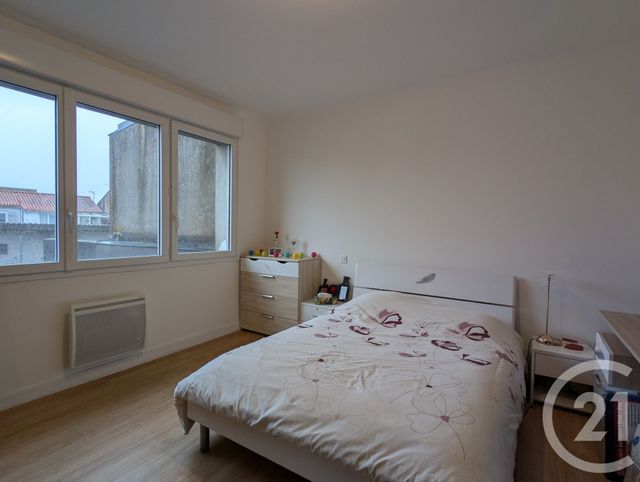 Appartement F4 à vendre - 4 pièces - 114.0 m2 - CHALLANS - 85 - PAYS-DE-LOIRE - Century 21 L'Océane