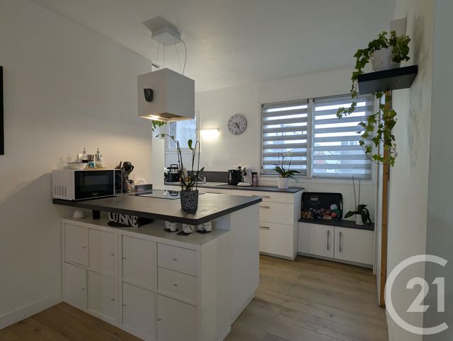 Appartement F4 à vendre - 4 pièces - 114.0 m2 - CHALLANS - 85 - PAYS-DE-LOIRE - Century 21 L'Océane