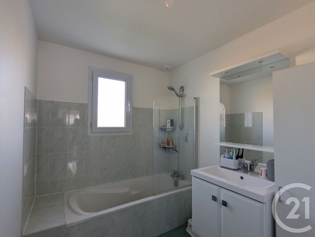 maison à vendre - 4 pièces - 88.0 m2 - CHALLANS - 85 - PAYS-DE-LOIRE - Century 21 L'Océane