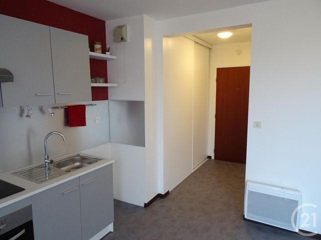 Appartement F1 à louer - 1 pièce - 30.0 m2 - CHALLANS - 85 - PAYS-DE-LOIRE - Century 21 L'Océane
