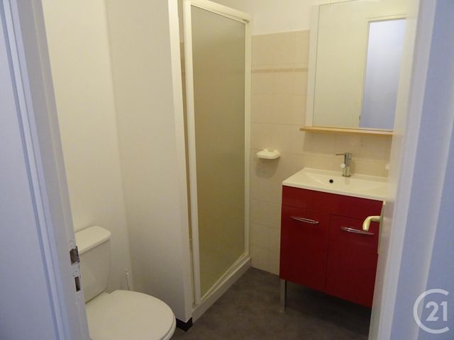 Appartement F1 à louer - 1 pièce - 30.0 m2 - CHALLANS - 85 - PAYS-DE-LOIRE - Century 21 L'Océane
