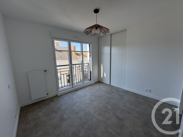 Appartement F3 à louer - 3 pièces - 73.68 m2 - CHALLANS - 85 - PAYS-DE-LOIRE - Century 21 L'Océane
